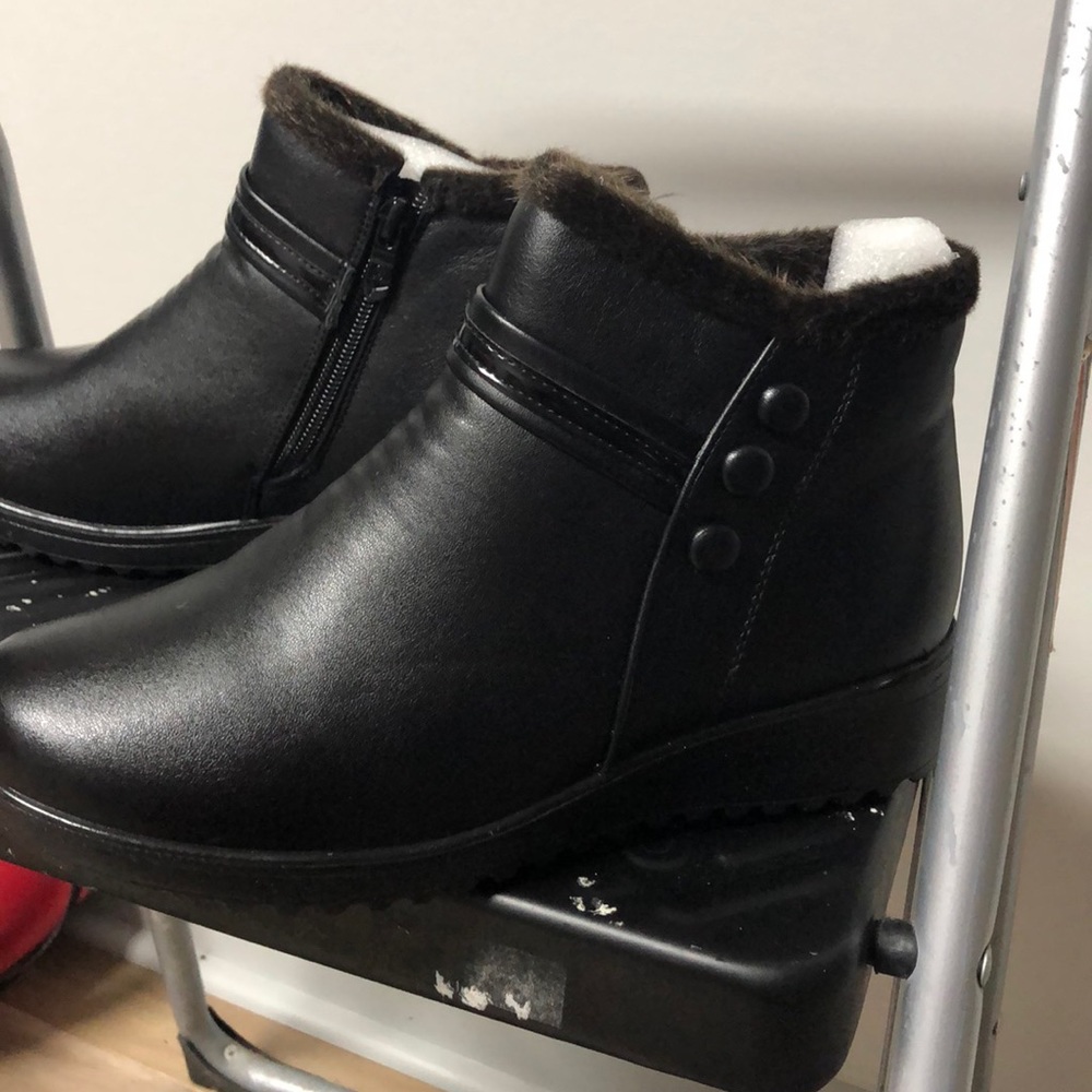 Women boots